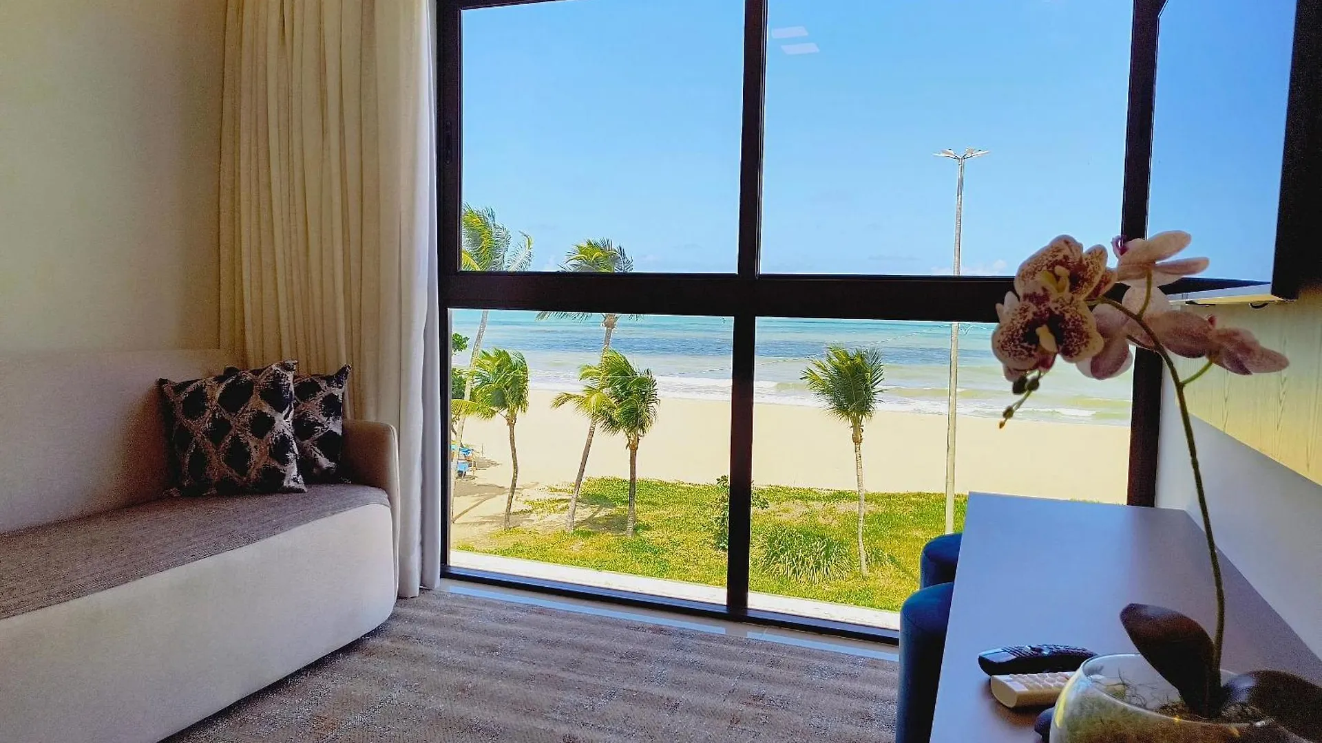Rio Park Ave, Sea View Central - By Trh Home Stay Ресифи